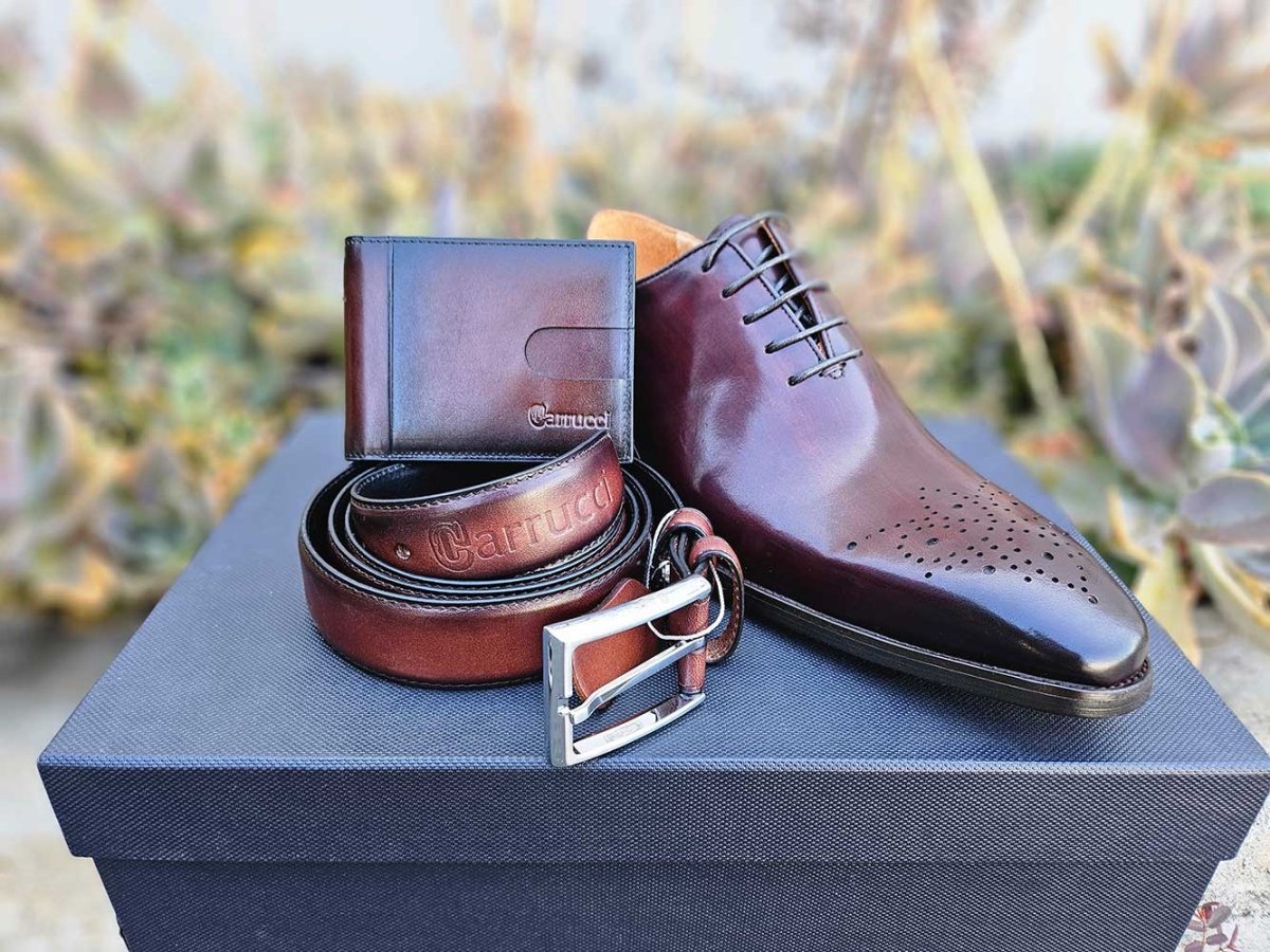Carrucci Shoes Money Clip Bifold Wallet Calfskin Leather KC30001
