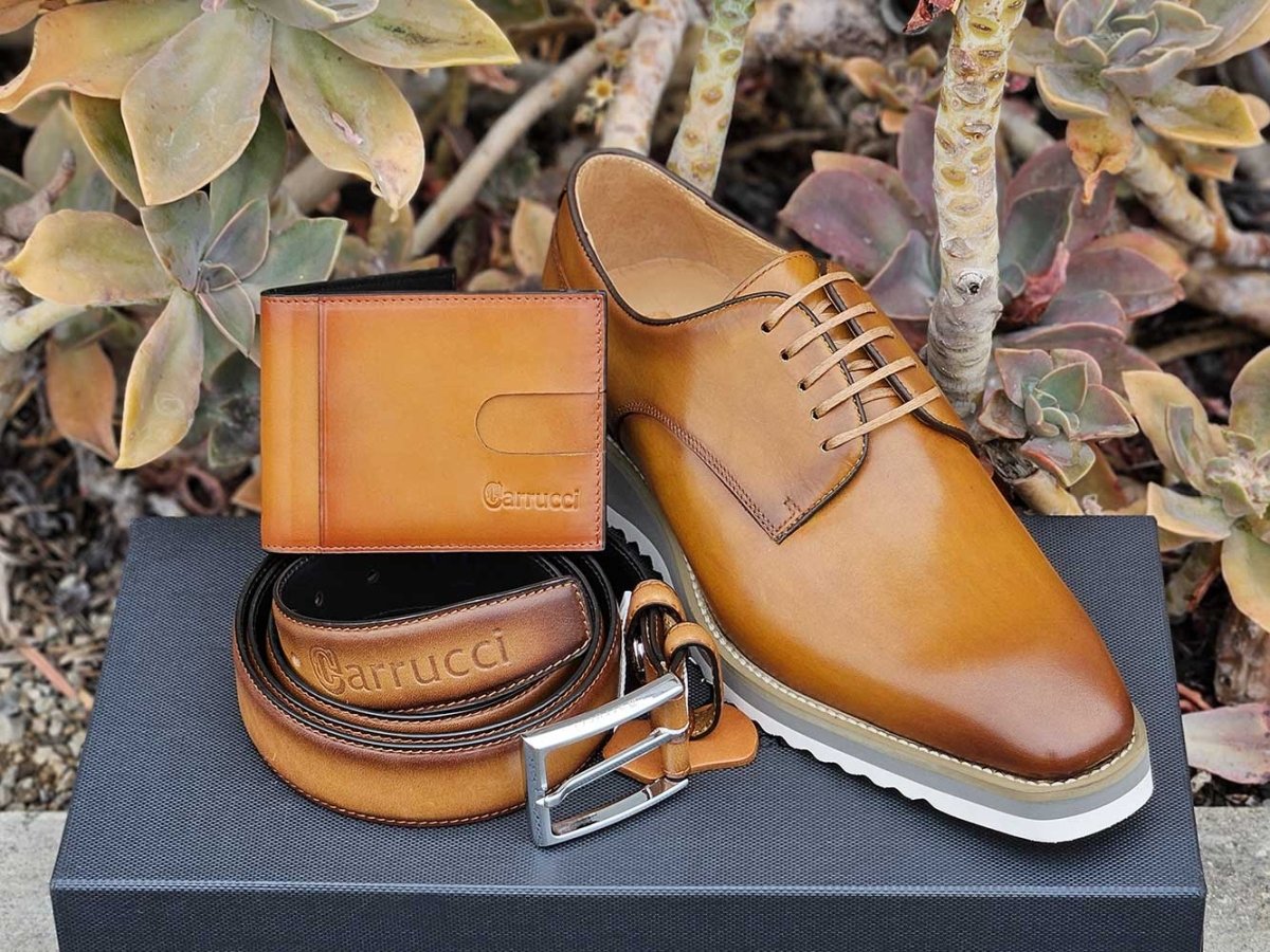 Carrucci Shoes Money Clip Bifold Wallet Calfskin Leather KC30001