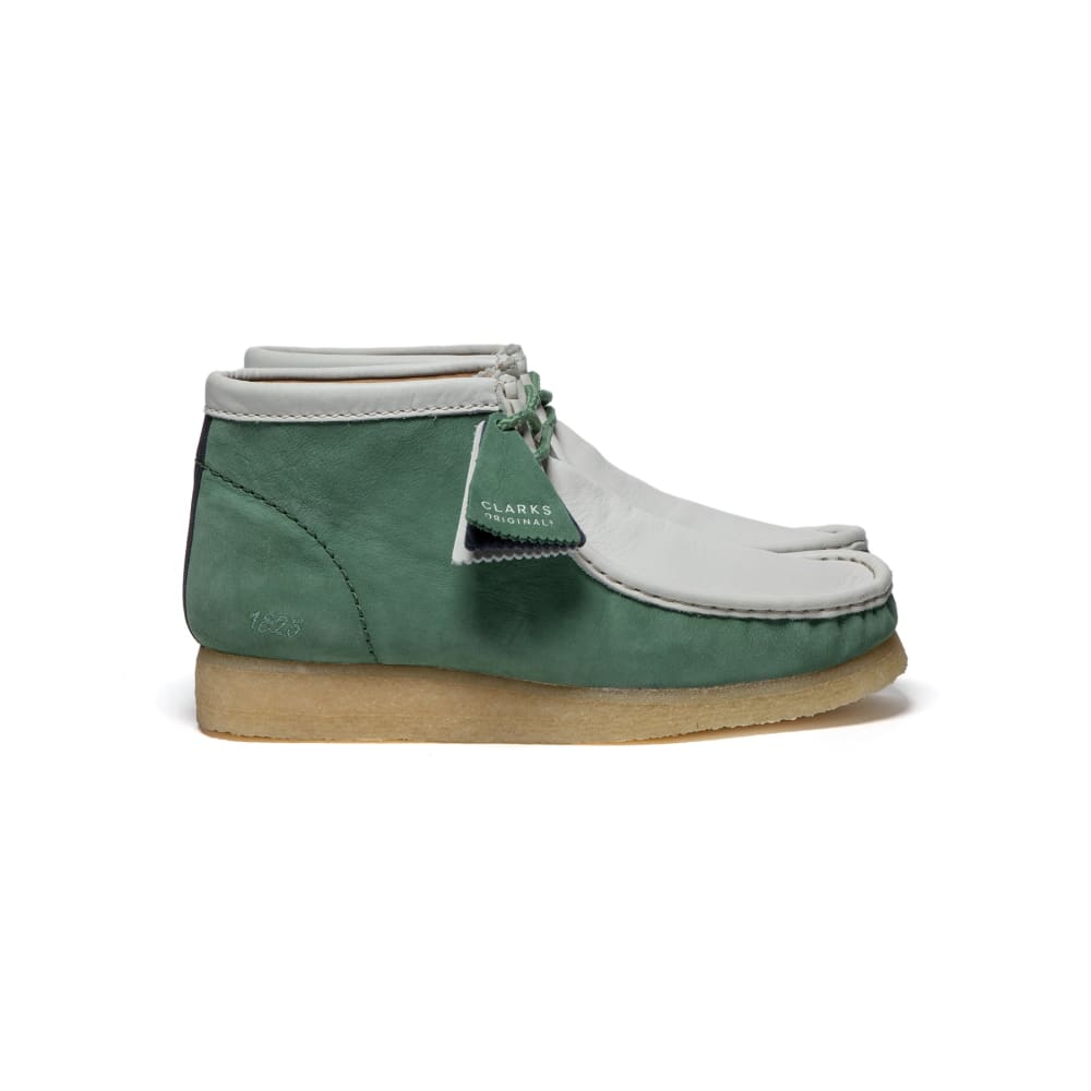 Clarks Originals Originals Wallabee Boot Varsity Pack VCY Men’s Shoes – Green and White Leather – Style 26165078 – Limited Edition Heritage Drop