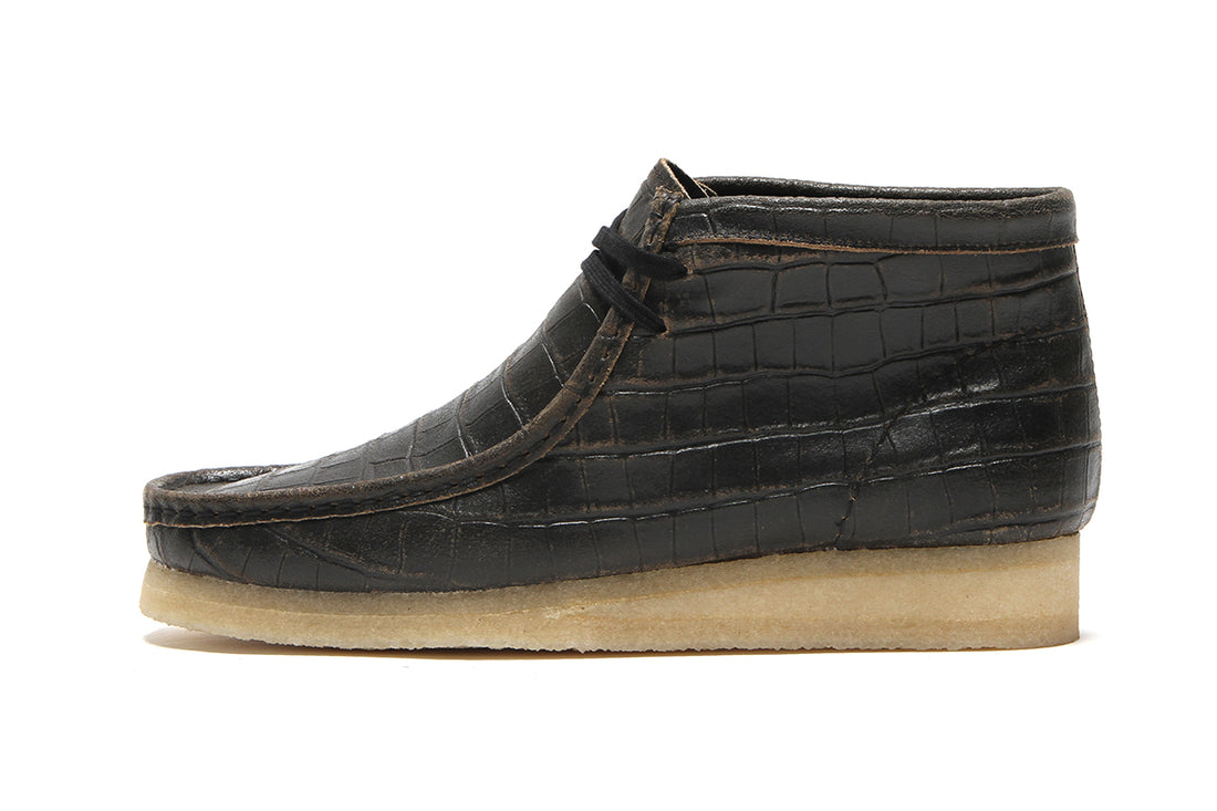 Clarks Originals Wallabee Boot Women's Blkcroc Distress 26179161 — product view 1