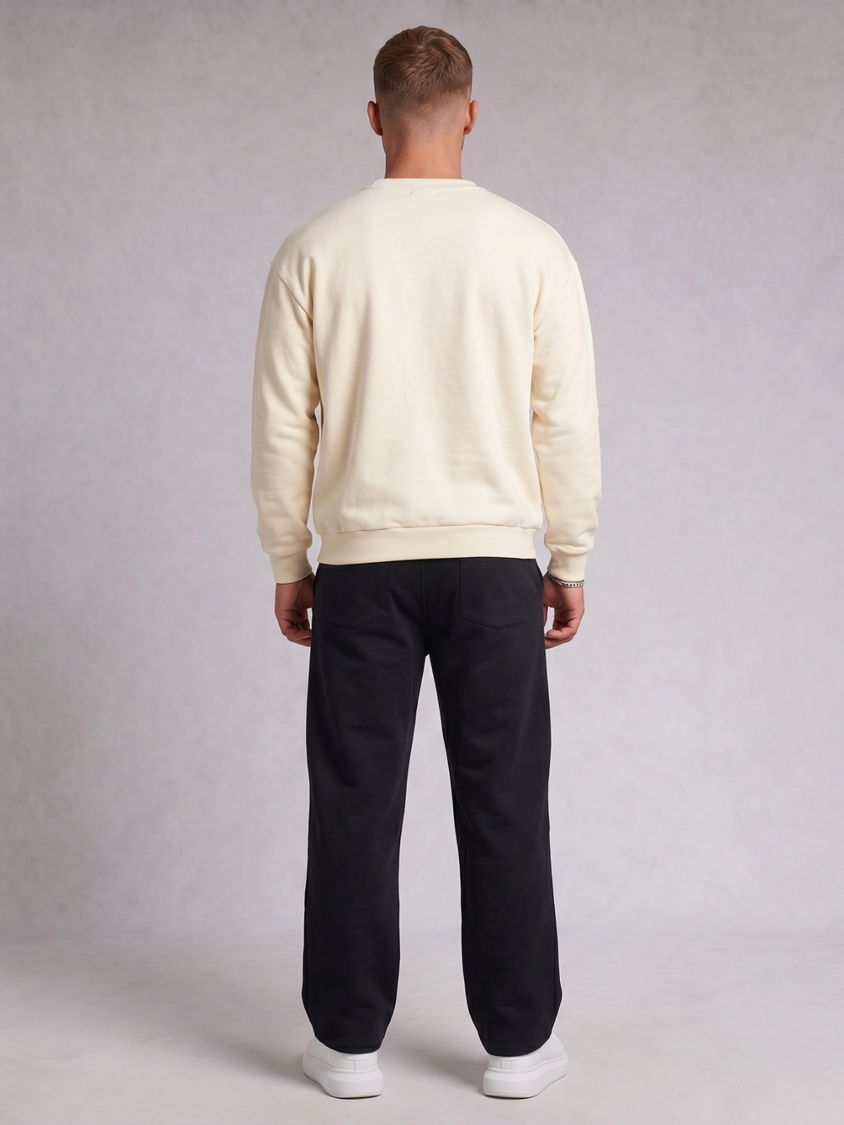 Apollo Moda  Club Collegiate Oversized Crewneck Sweatshirt – product view 5