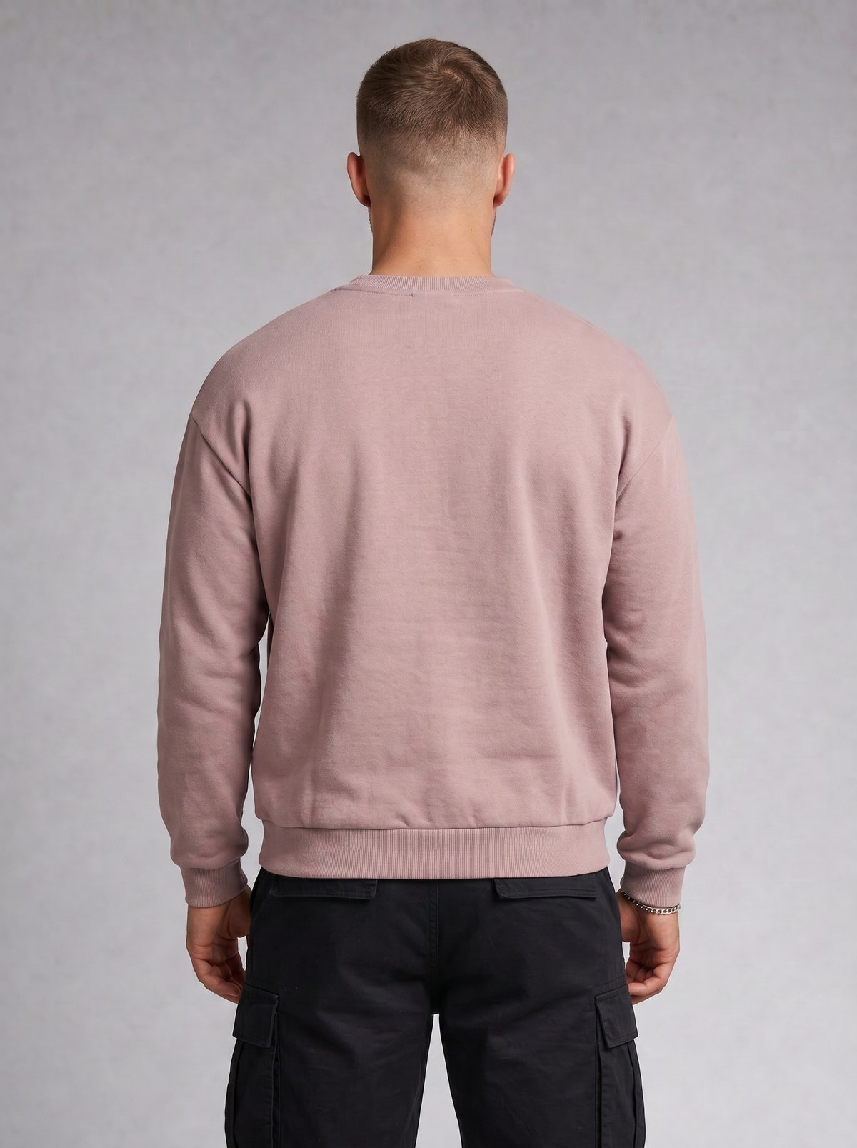 Apollo Moda  Club Collegiate Oversized Crewneck Sweatshirt – product view 4