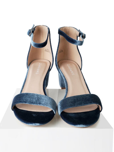 Daisy | Sky Blue Velvet