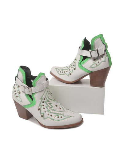 Darla | White