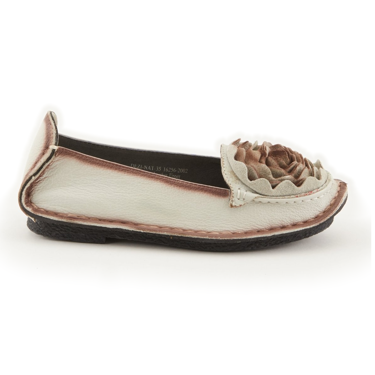 L'Artiste Dezi Natural flats, side view