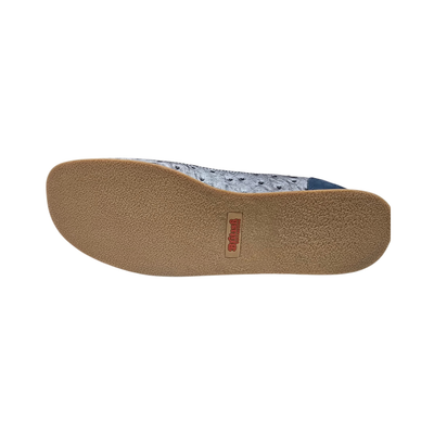 British Walkers New Castle Dual Print chukka boots in blue and light gray, outsole view