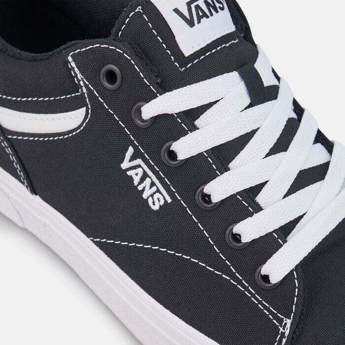 Vans Seldan Men's Sneakers — Black/White Canvas