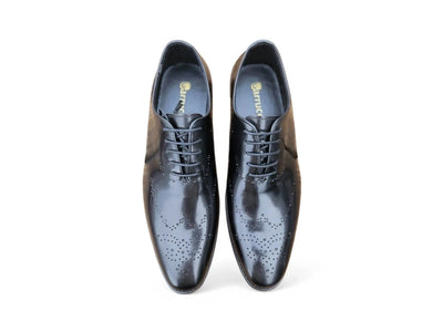 Carrucci Shoes Elegant Classic Whole Cut Oxford Medallions KS886731