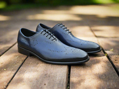 Carrucci Shoes Elegant Classic Whole Cut Oxford Medallions KS886731