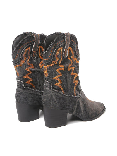 Giddyup | Black