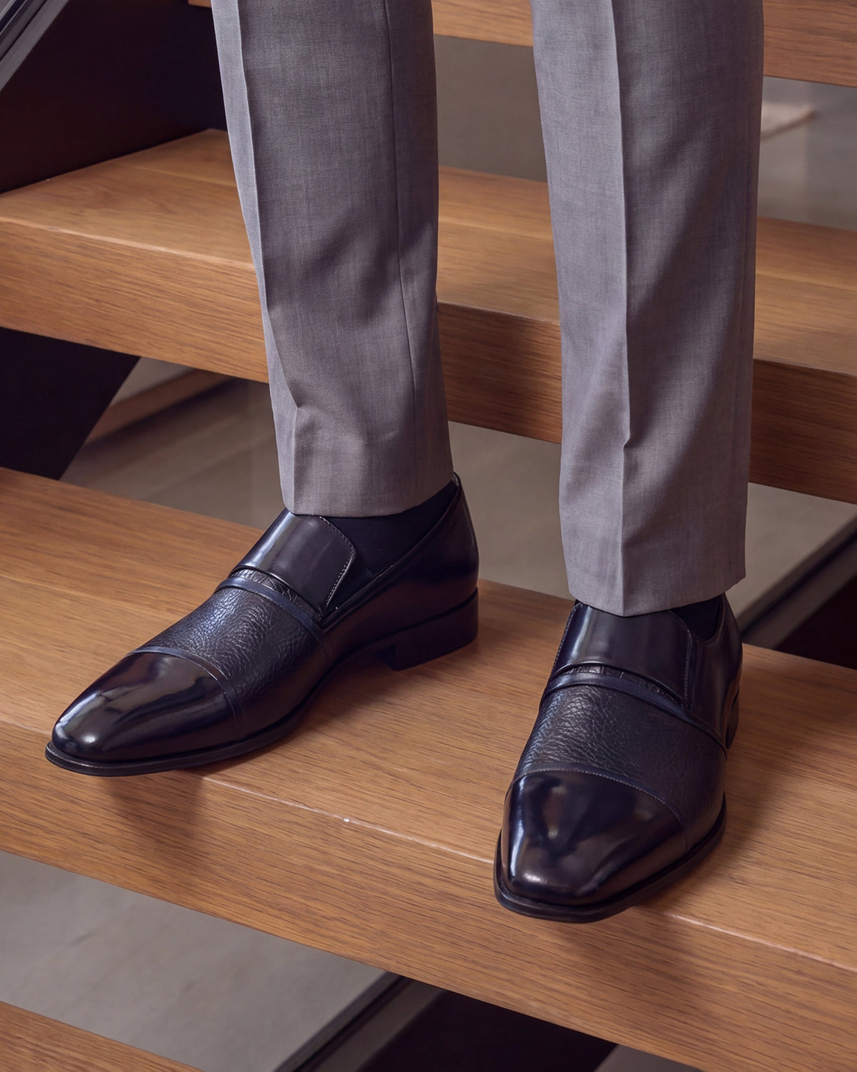 Vinci Leather The Everest Navy Leather Cap Toe Dress Loafer Men Shoe – product view 16