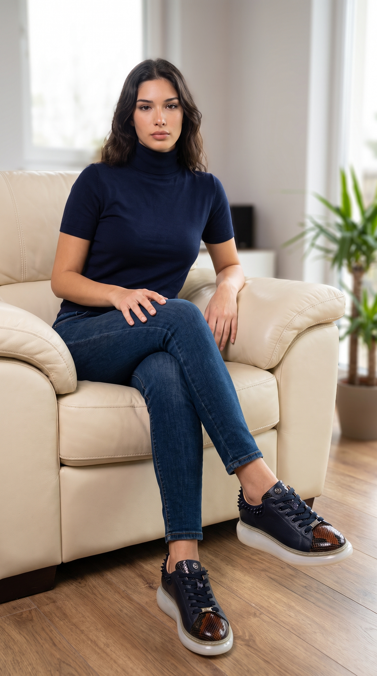 Vinci Leather The Venezia Dark Blue Leather Women Sneaker – product view 5