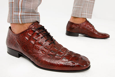 The Randor Burgundy Croc-Embossed Leather Oxford Men Shoe