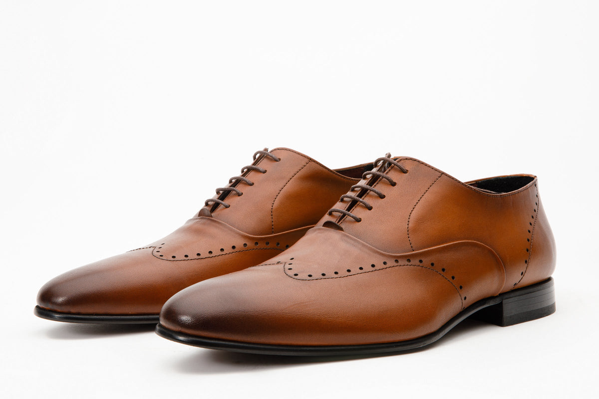 Vinci Leather The Roma Tan Leather Wingtip Oxford Men Shoe – product view 3