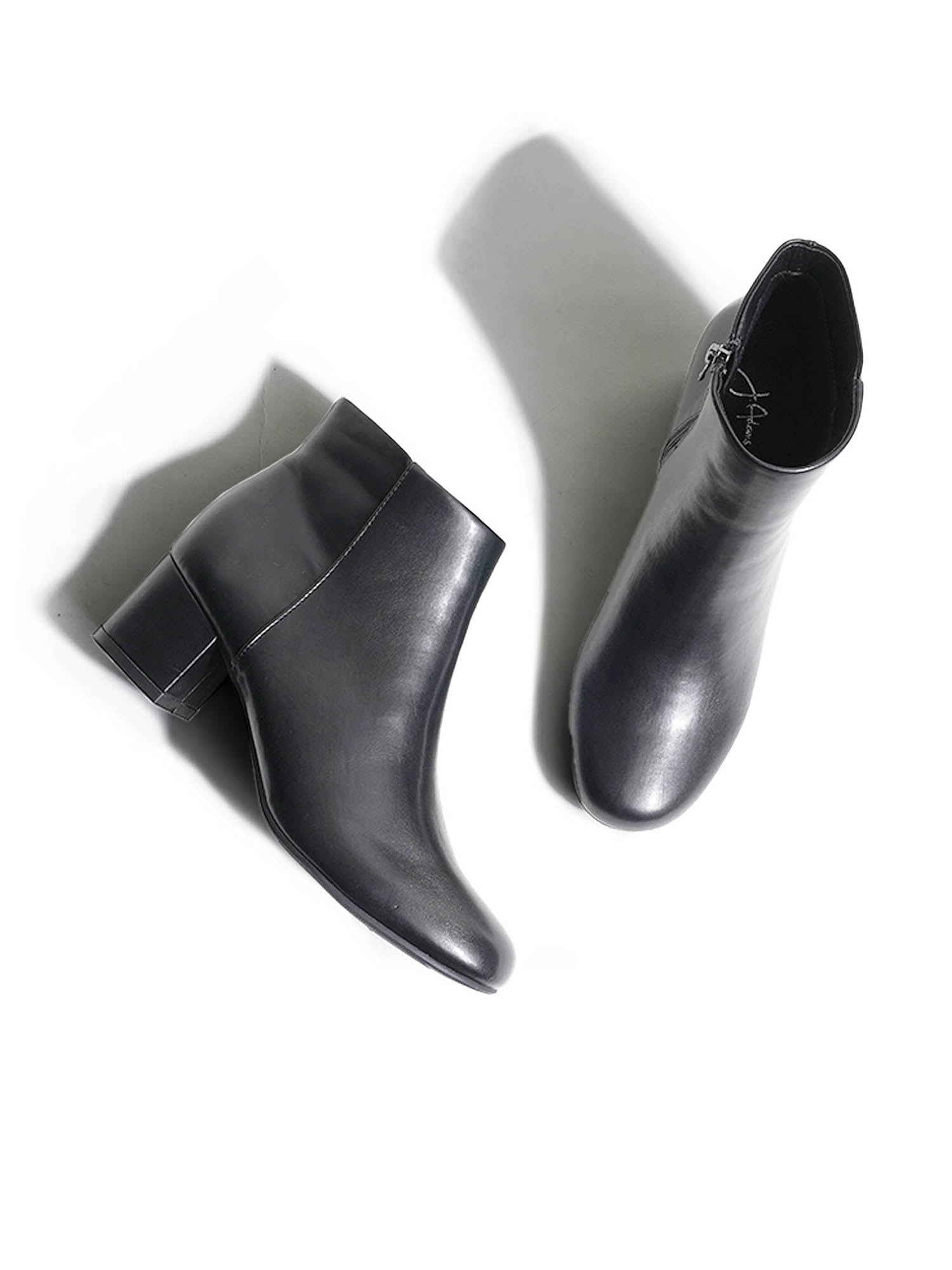Jody | Black