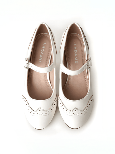 Kym | White on White