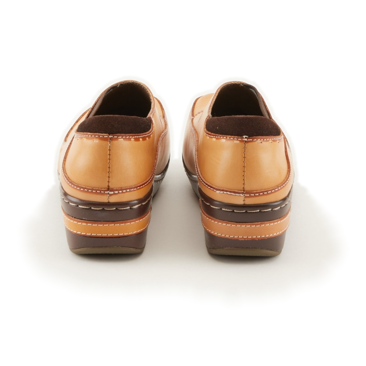 L'Artiste Burbank clogs in Natural, rear view