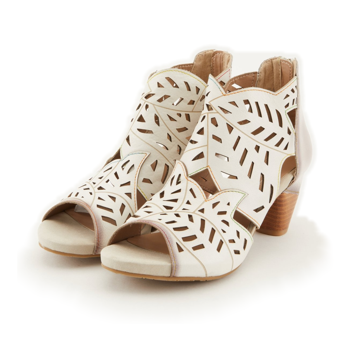 L'Artiste Icon Off White sandals, pair, front three-quarter view