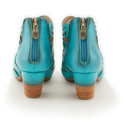 L'Artiste Icon Turquoise sandals, pair, rear view