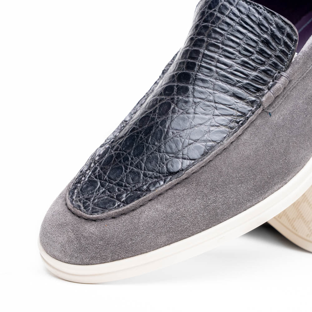 Zelli Italia 11-603-GRY BENE Sueded Italian Goatskin & Crocodile Loafer Grey Angled View