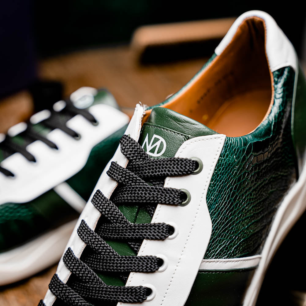 Lyon Green / White