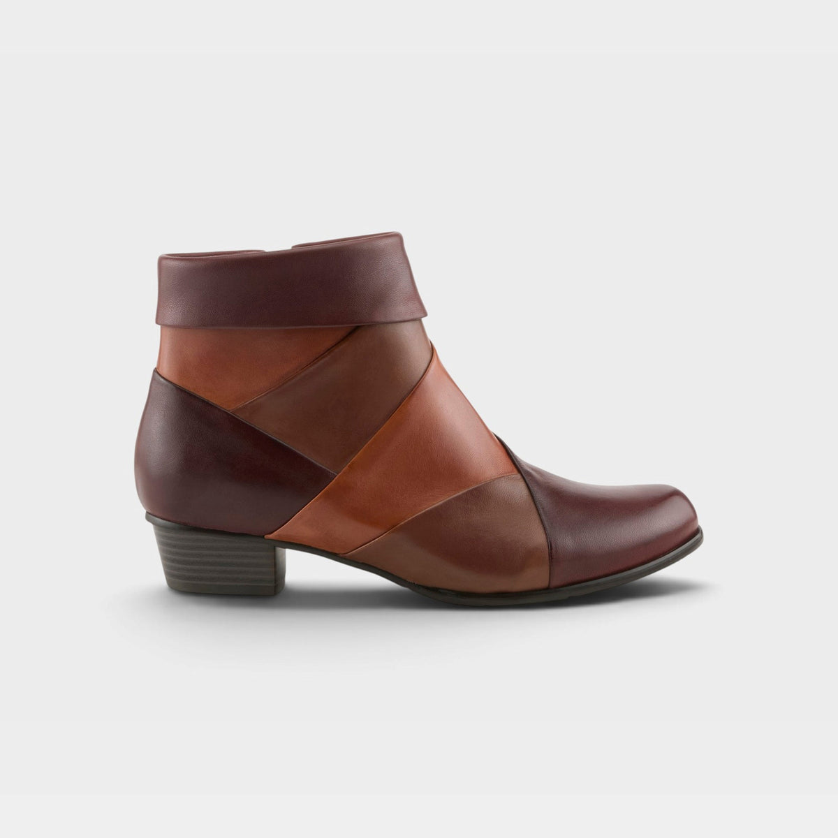 Mayvilla Camel Multi boot, outer side, official variant hero