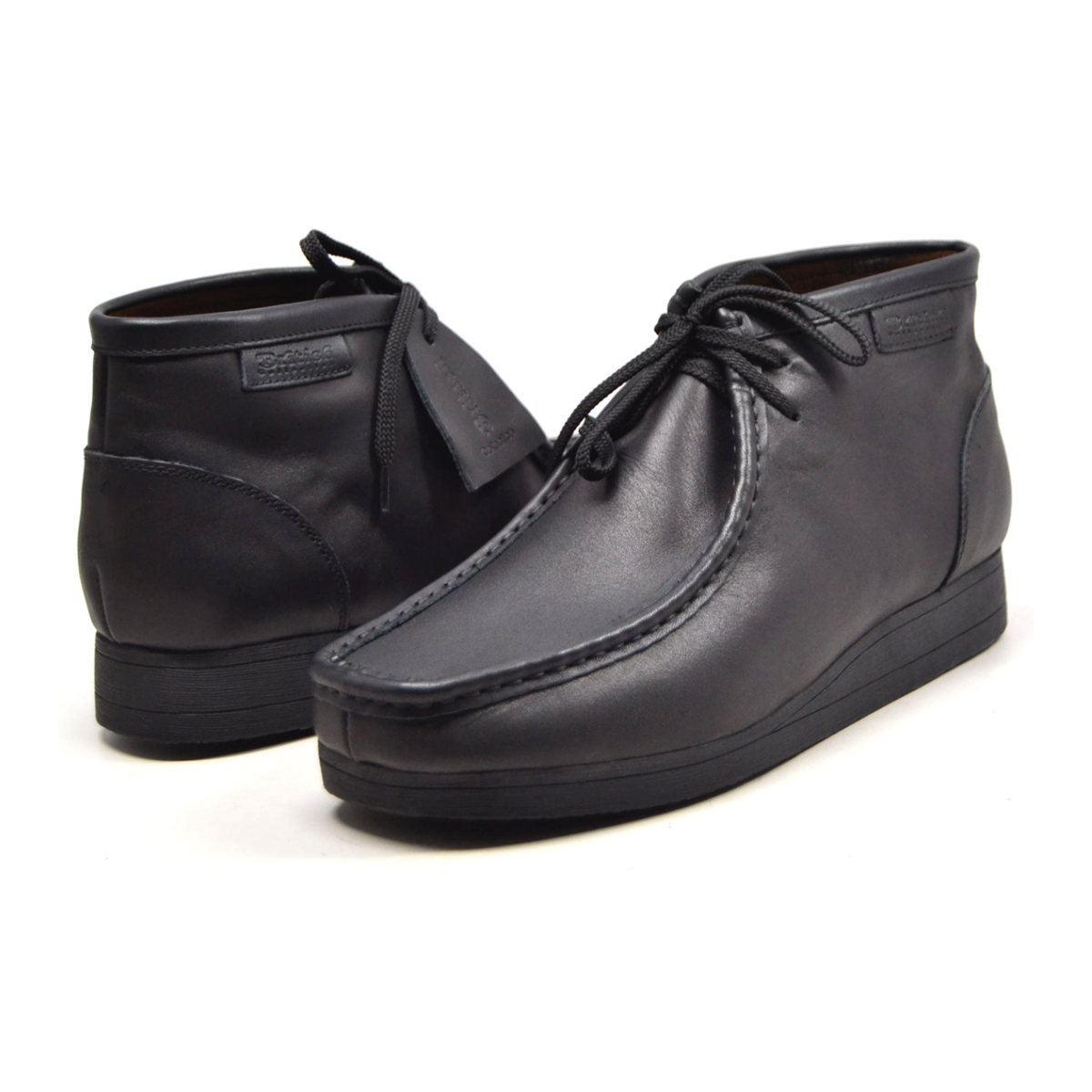 British Walkers New Castle 2 men's Black ankle boots, three-quarter pair view
