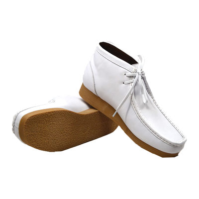 British Walkers New Castle 2 men's White ankle boots, pair and outsole view