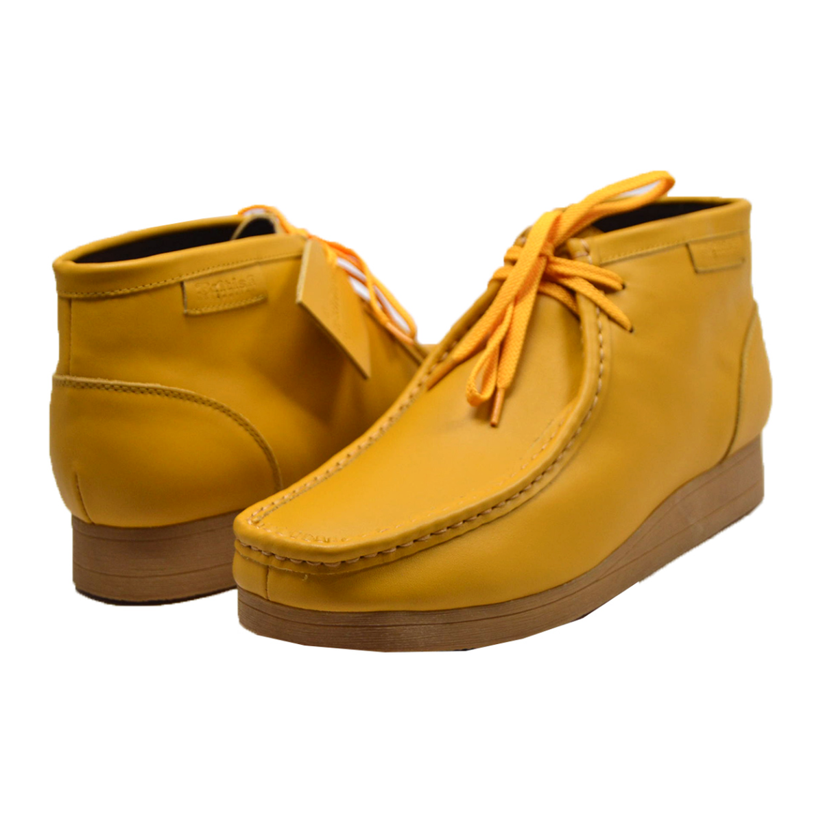 British Walkers New Castle 2 men's Yellow ankle boots, three-quarter pair view