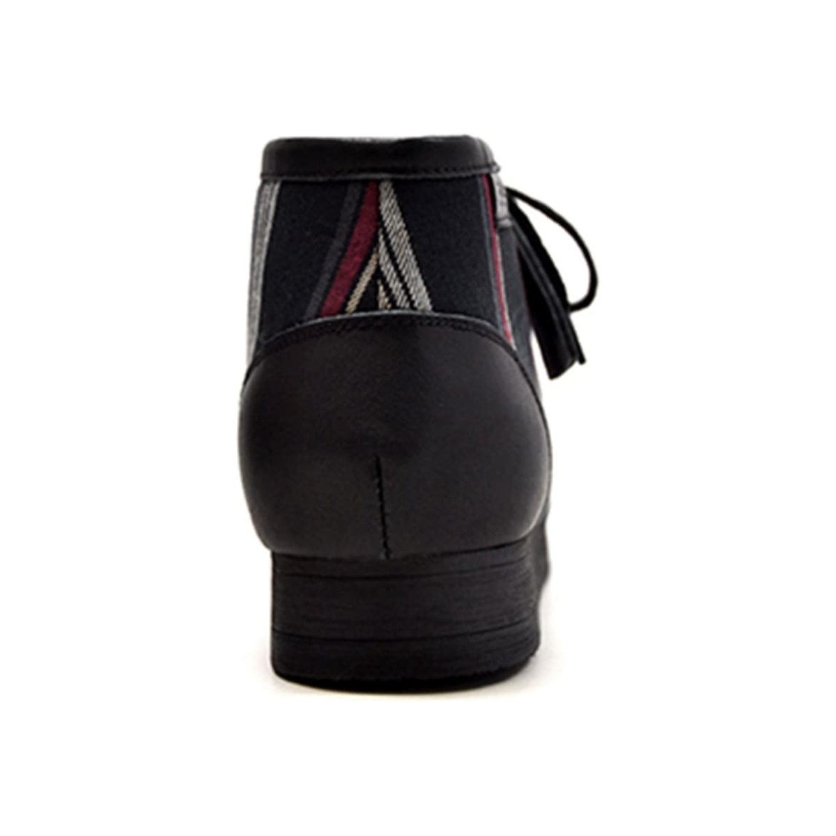 British Walkers New Castle men's Black Plaid ankle boots, heel view