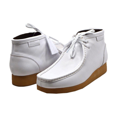 British Walkers New Castle 2 men's White ankle boots, pair angled view
