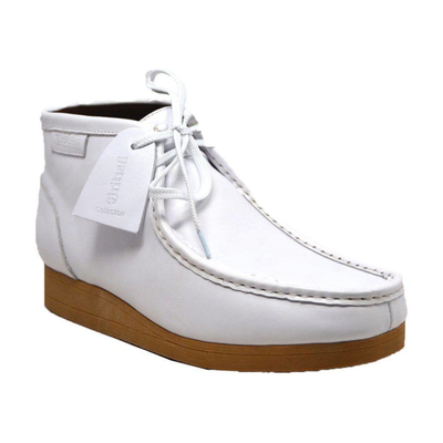 British Walkers New Castle 2 men's White ankle boots, front three-quarter view