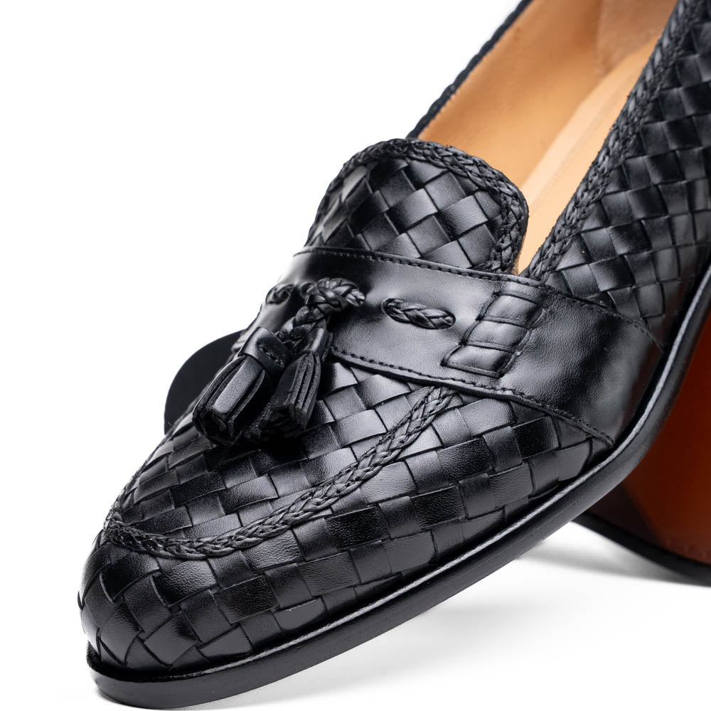 Zelli Italia 15-250-BLK RIVIERA Basketweave Calfskin Tassel Loafer, Black Angled View