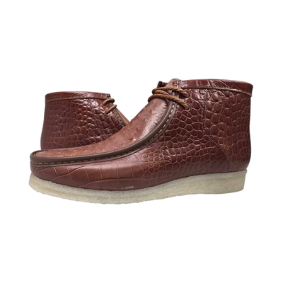 British Walkers Walker Royal Gator chukka boots in brown, pair at a three-quarter angle
