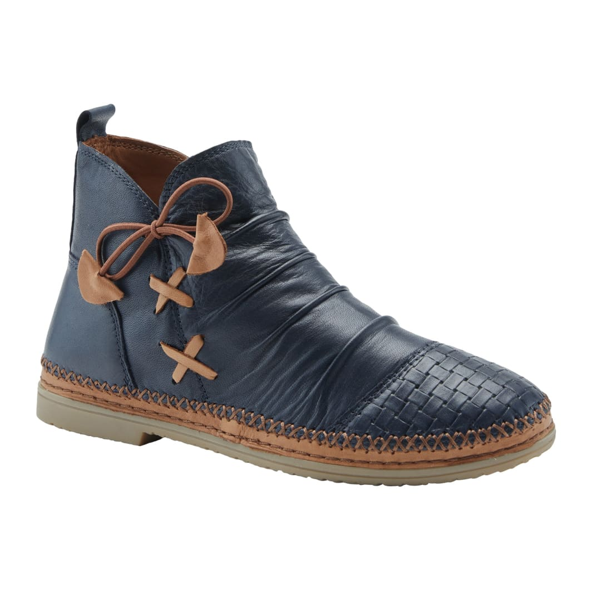 Spring Step Pomeroy women's navy leather ankle boot, three-quarter front view