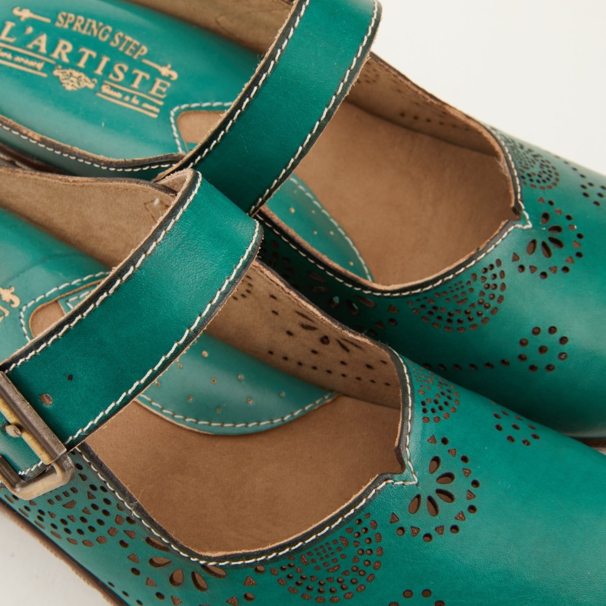 Spring Step Shoes L'Artiste Aneria Women’s Hand Painted Leather Clogs