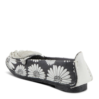 Spring Step Shoes L'Artiste Dezi Garden Women's Closed Toe Slip On Shoes