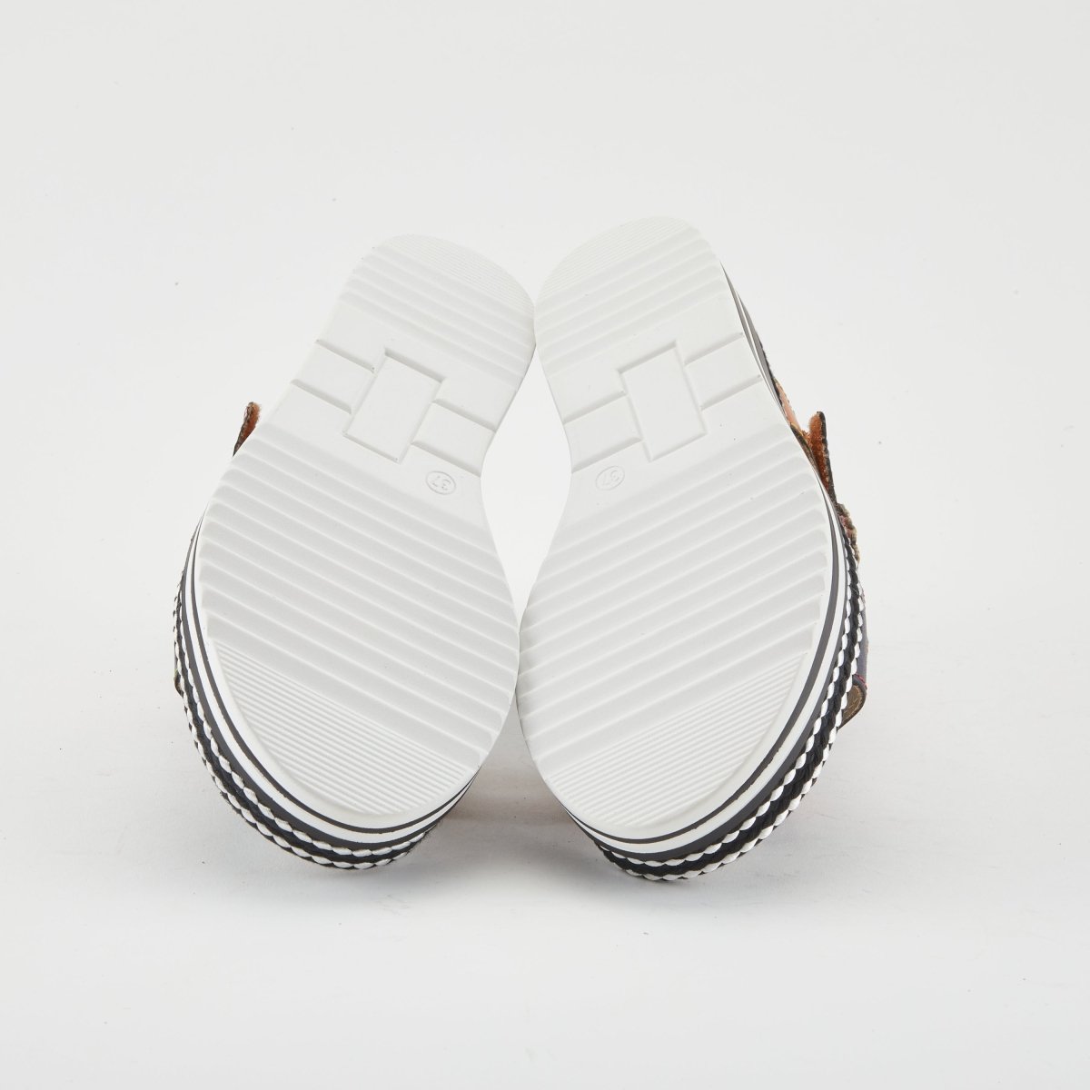 Spring Step Shoes L'Artiste Laga Women's Slingback Sandals