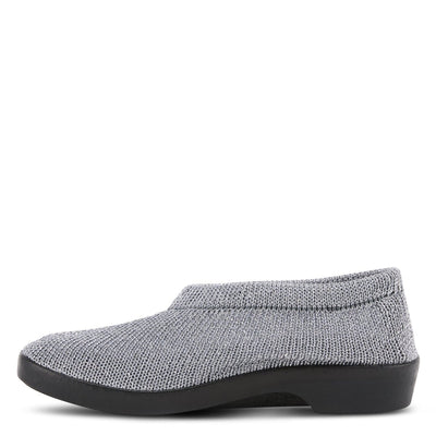 Spring Step Shoes Tender Women’s Knitted Fabric Slip On Shoes