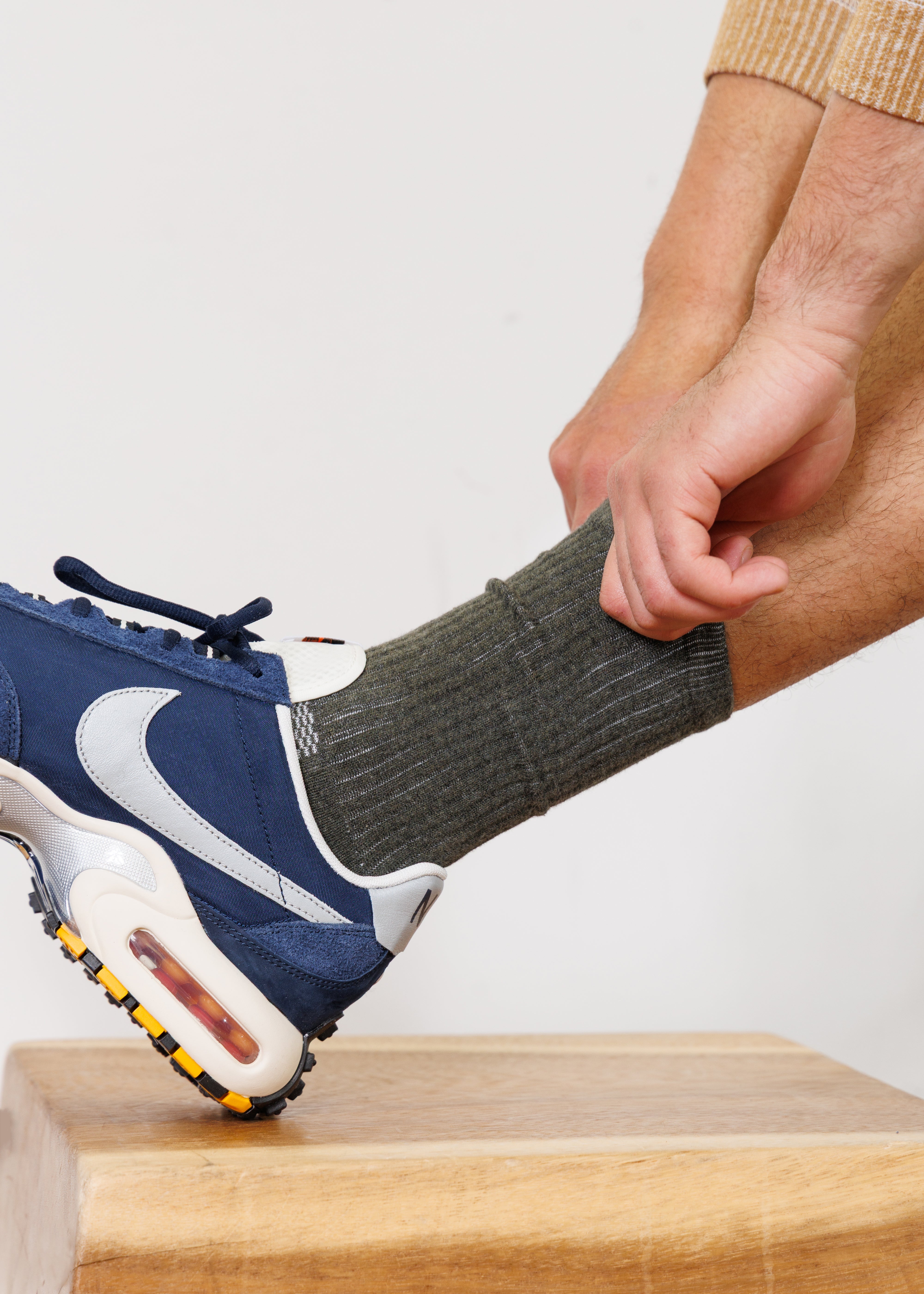 American Trench The Statement Crew in Cashmere Socks
