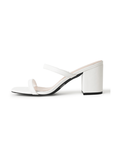 Stormi | White