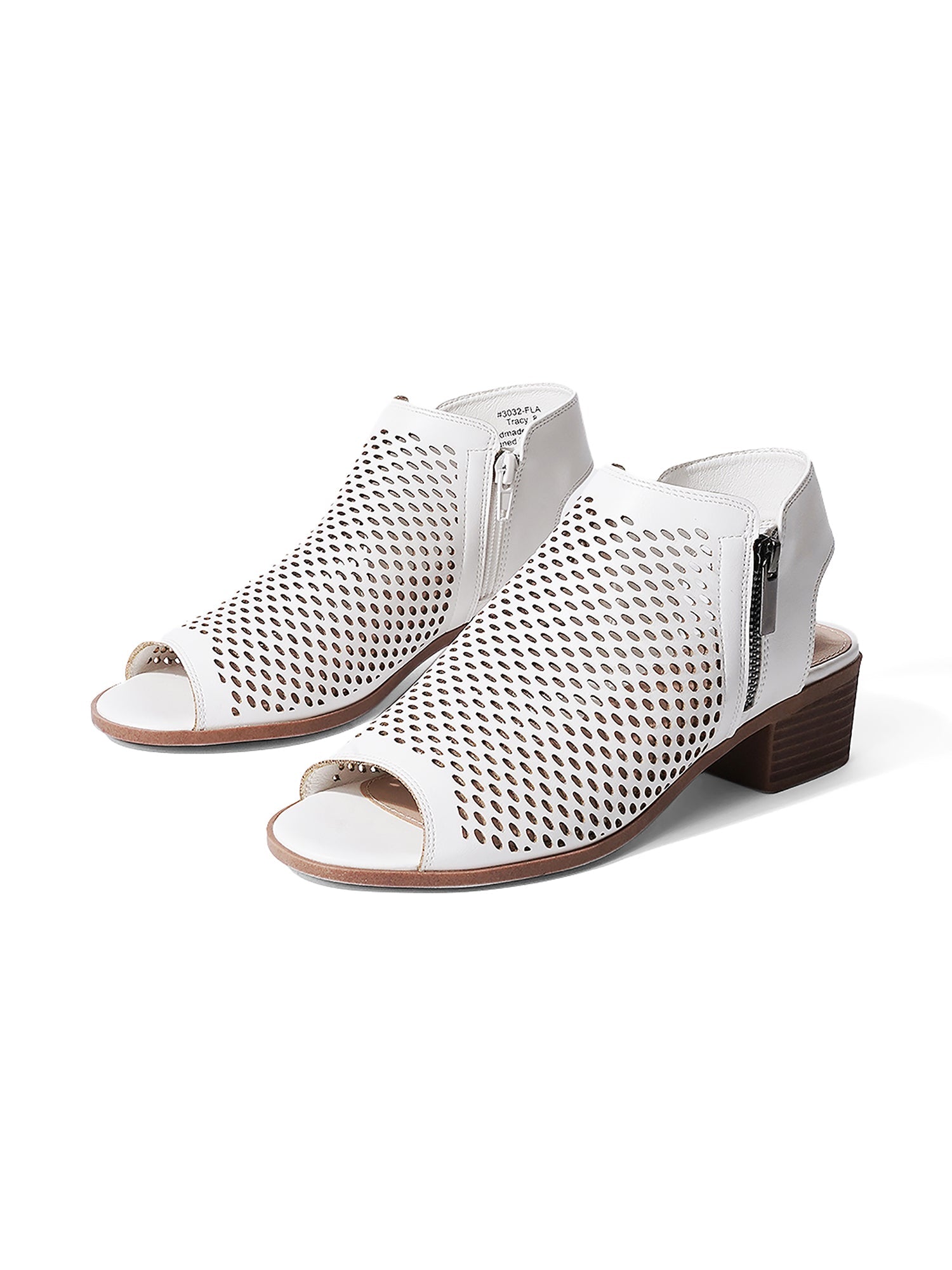 Tracy | White
