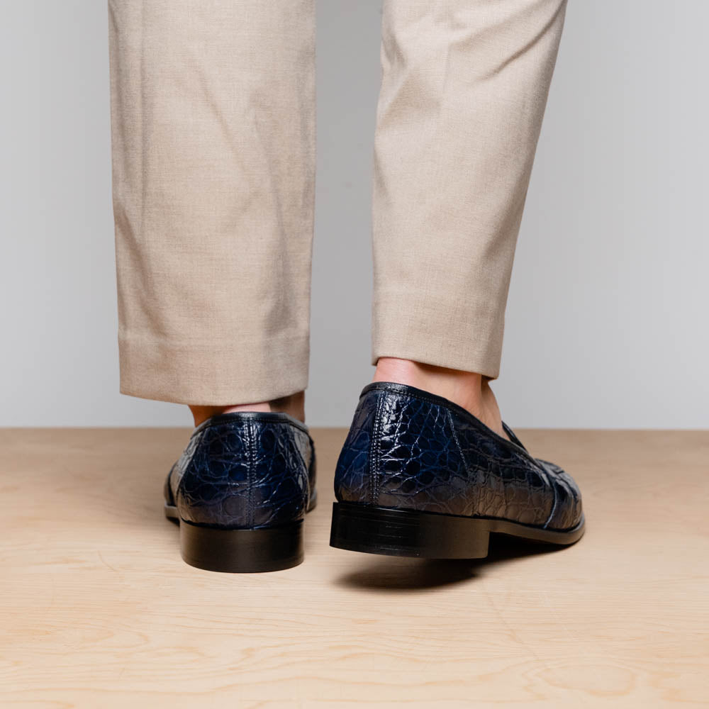 Zelli Italia 11-119-NVY TUSCANY Crocodile Penny Loafer, Navy Lifestyle View