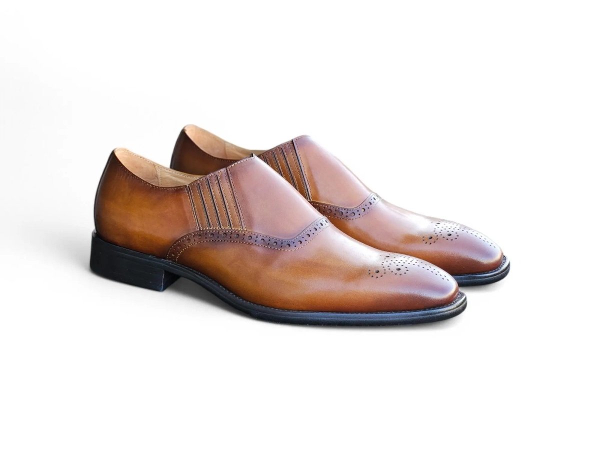 Carrucci Shoes Unknown Brand Medallion Slip On Loafer Calfskin KS50926