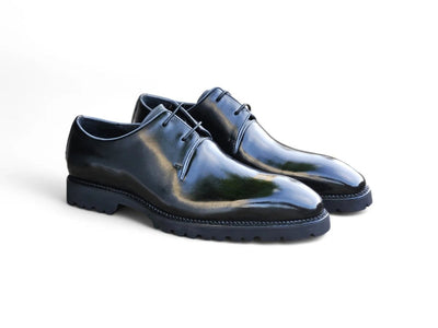Carrucci Shoes Whole Cut Derby With Lug Sole Lightweight KS480101