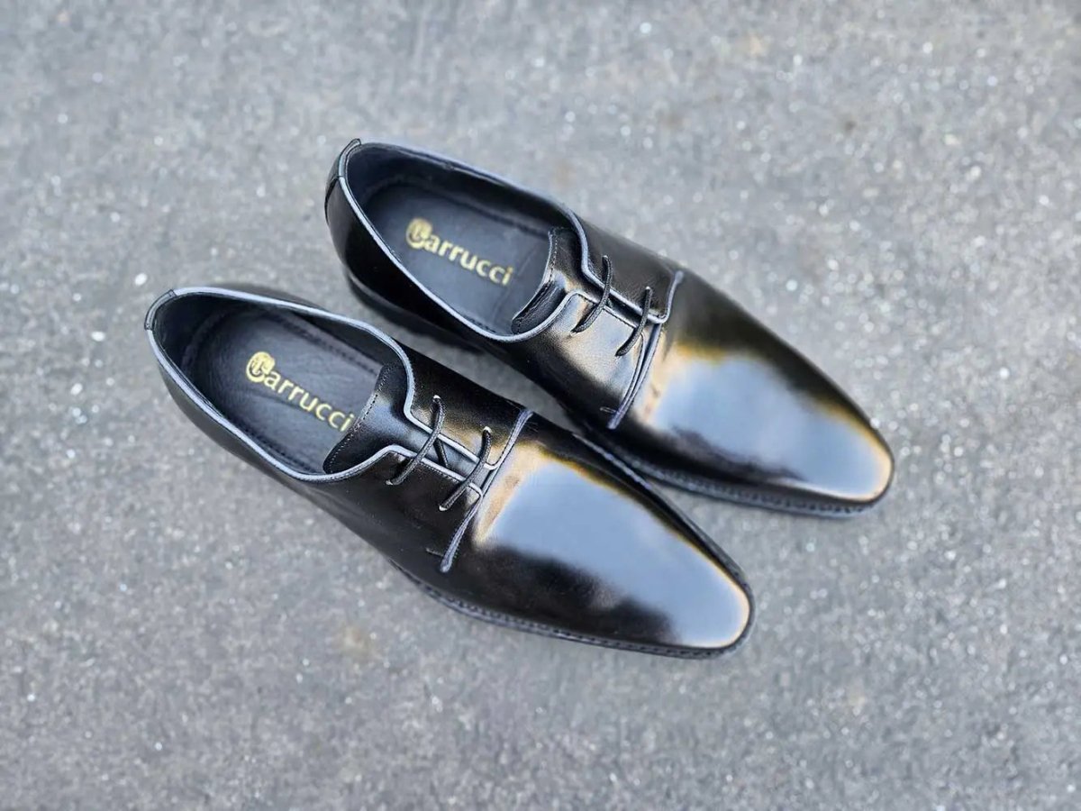 Carrucci Shoes Whole Cut Derby With Lug Sole Lightweight KS480101
