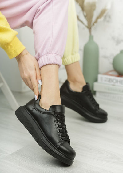 Women's Pluto Onyx Black