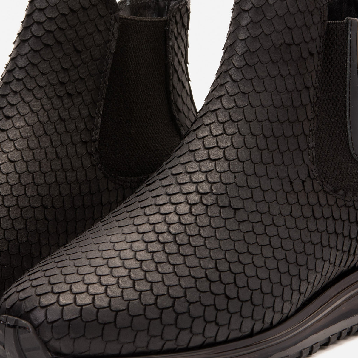 Vinci Leather The Panther Black Leather Men Chelsea Boot – top view